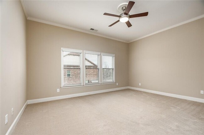 Building Photo - 528 Twinrose Way