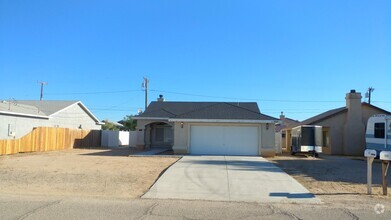 Building Photo - 9137 Evelyn Ave