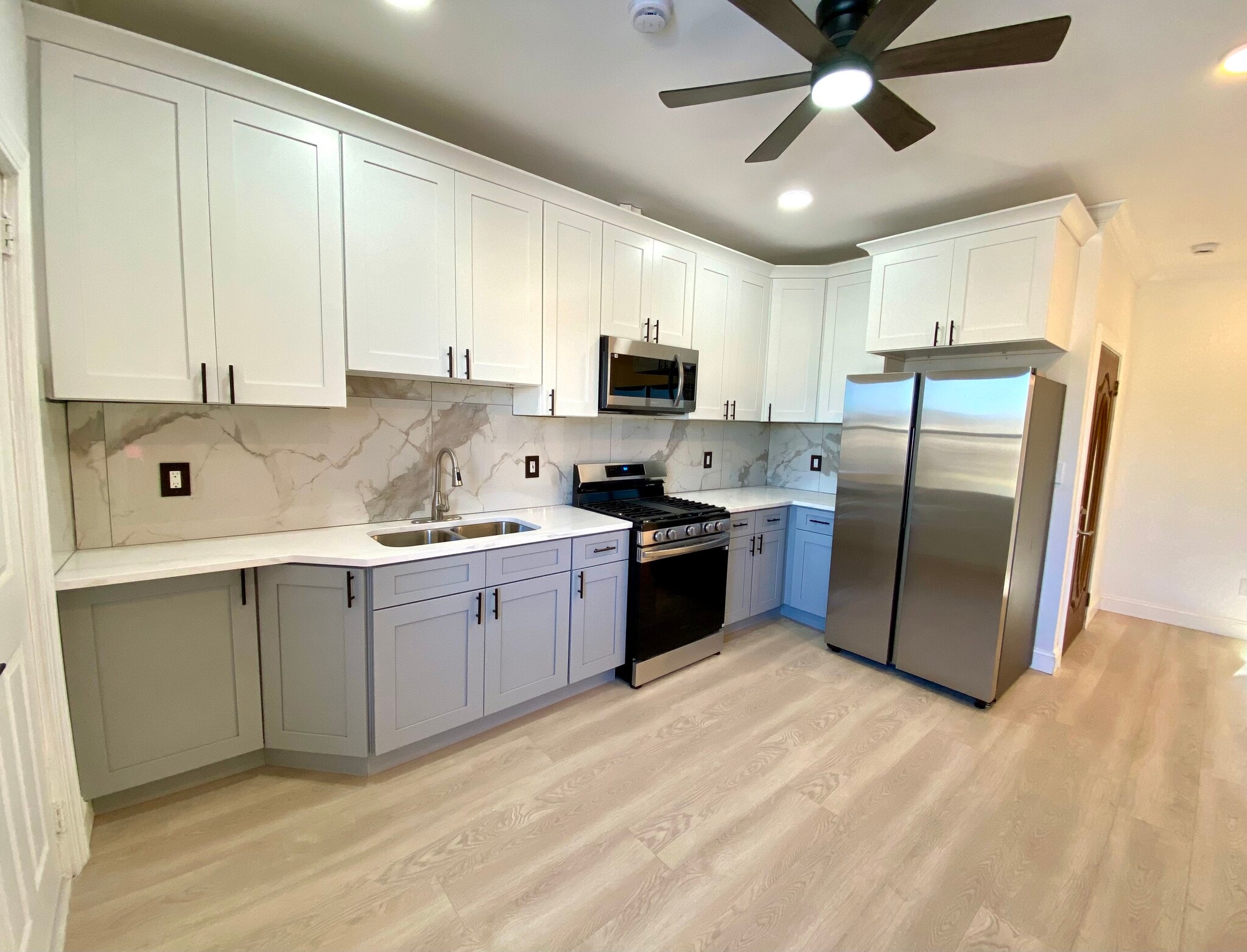 Building Photo - 55 Spring St