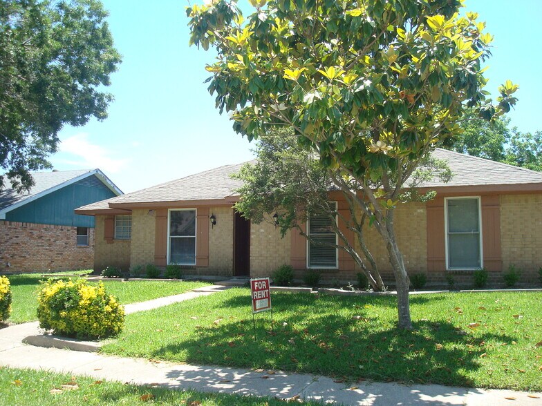 Exterior repainted - 7110 Ridgeview Dr