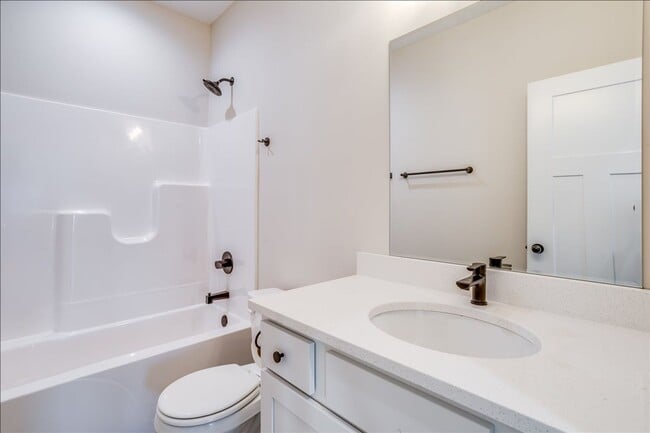 Building Photo - Fox Creek - Chuck Plan