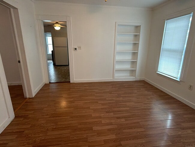 Building Photo - 188 Hoffman St