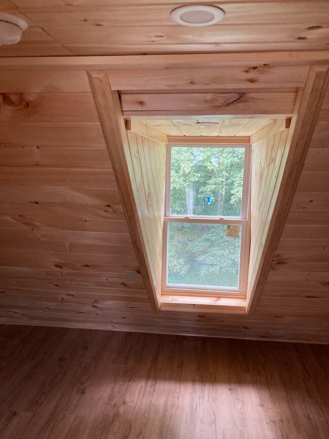 Building Photo - 11 Newhall St