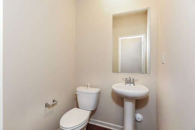Building Photo - Hpme for rent in Pell City!