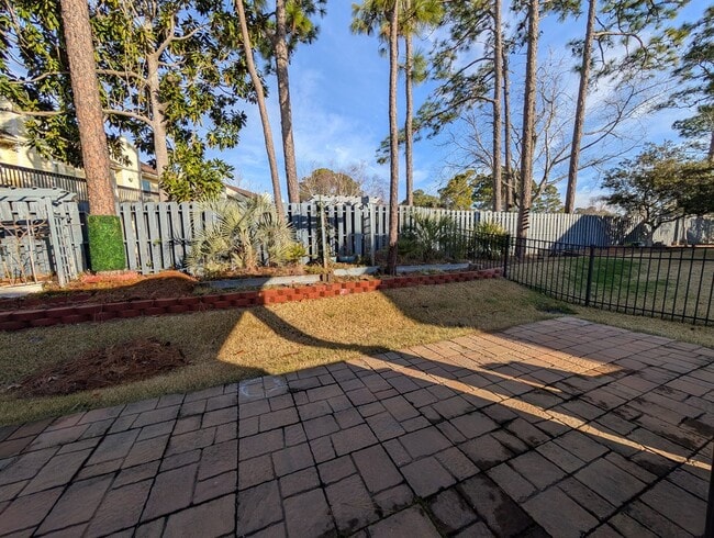 Building Photo - Cozy, Move-In Ready Home — North Myrtle Beach