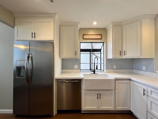 Building Photo - Updated Four Bedroom Home in the Heart of Napa