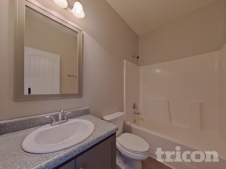 Building Photo - 110 Andrews Ct