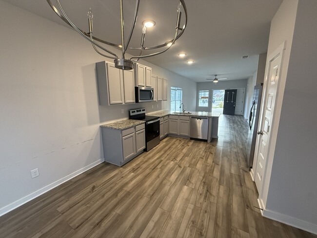 Building Photo - 7253 Owen Park Cir