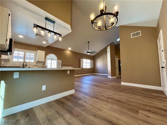 Building Photo - 2925 Wigwam Pkwy