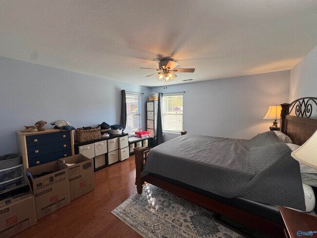 Building Photo - 709 Oak Cove Ln NW