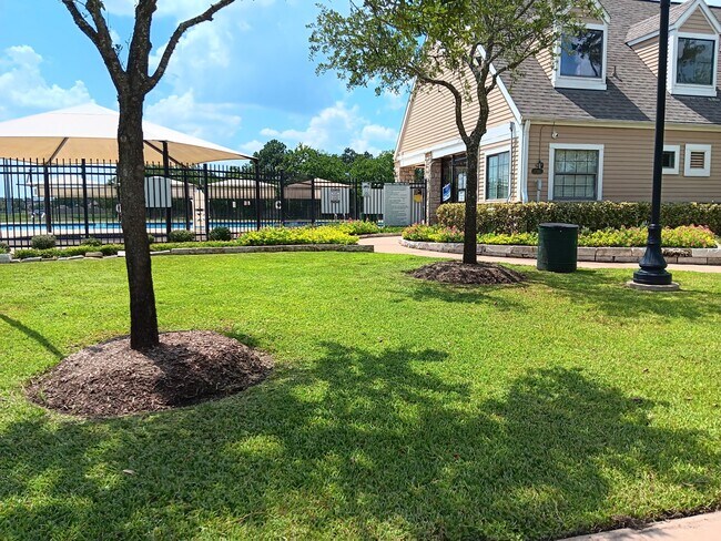 Building Photo - 10002 Blissfull Valley Ln