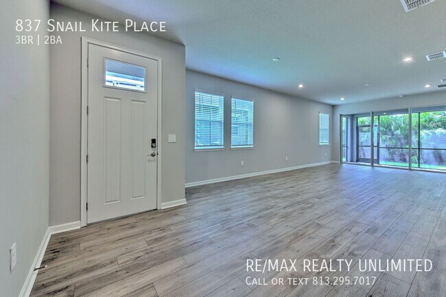 Building Photo - 837 Snail Kite Pl