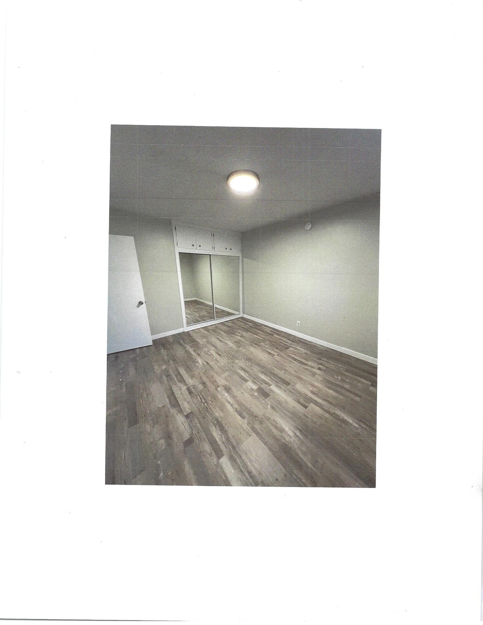 bedroom - 1472 S Wooster St