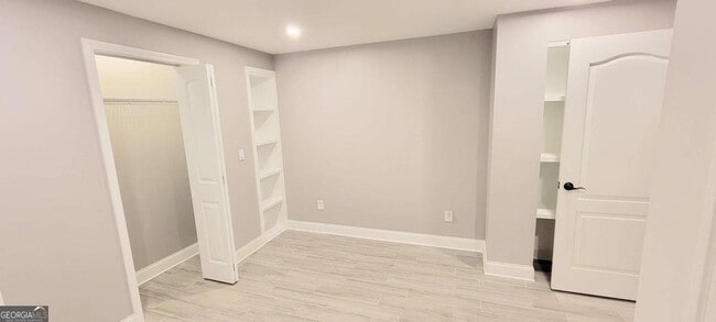 Building Photo - 3595 Greenside Ct