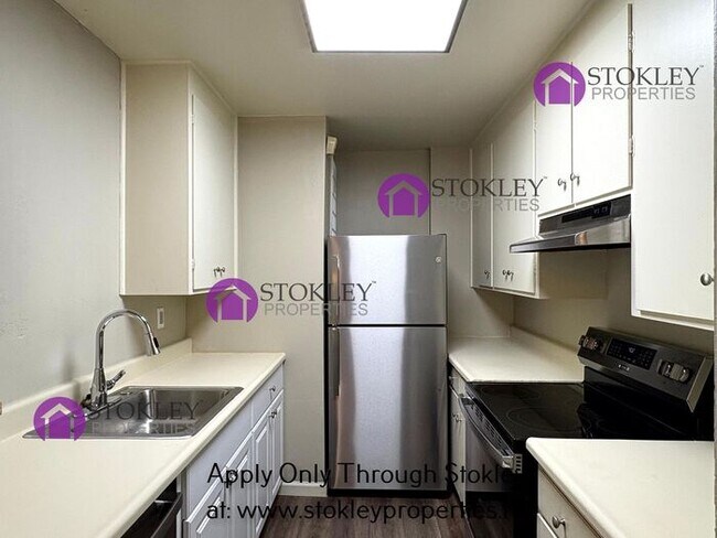 Building Photo - 142 Gilbert Ct