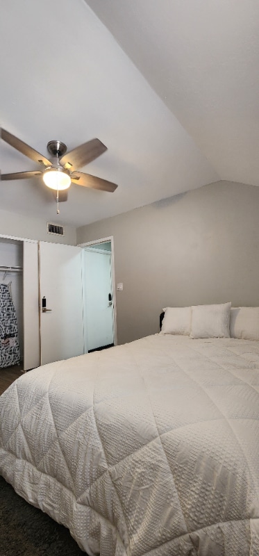 Building Photo - 1904 S Shannon Dr