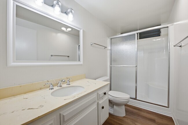 Building Photo - 1022 San Marino Dr