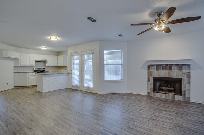 Building Photo - 2516 108th Dr