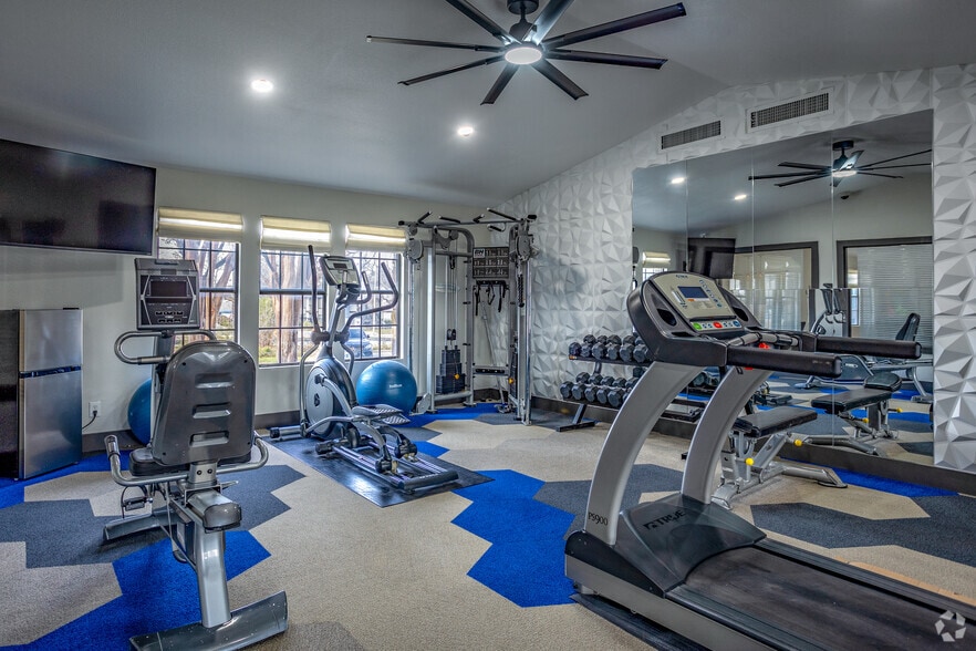 Resident Fitness Center - Eleven600