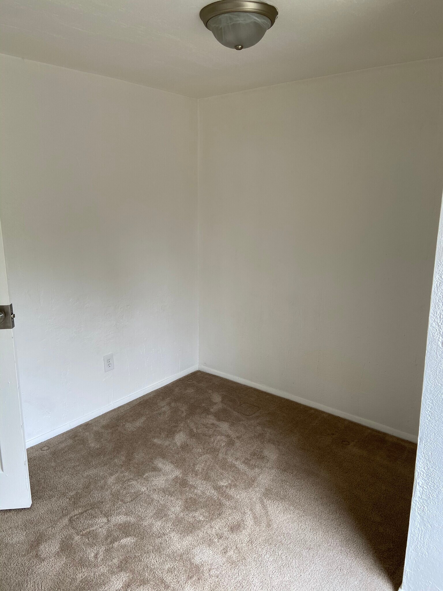 Building Photo - 1247 Quarry Ave NW