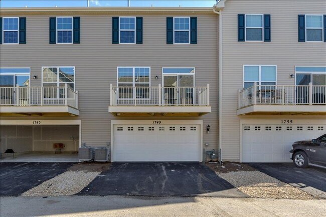 Building Photo - 1749 Carlstedt Dr