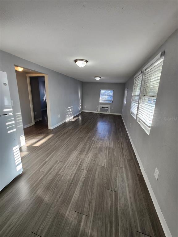 Building Photo - 4611 N Hubert Ave