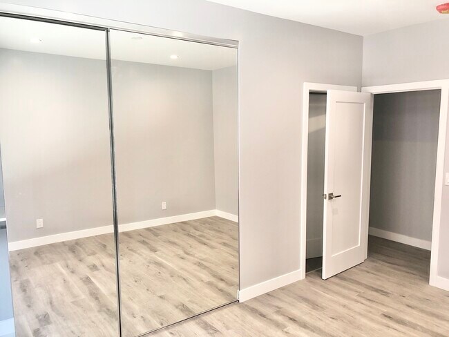 Building Photo - 1348 Carmona Ave