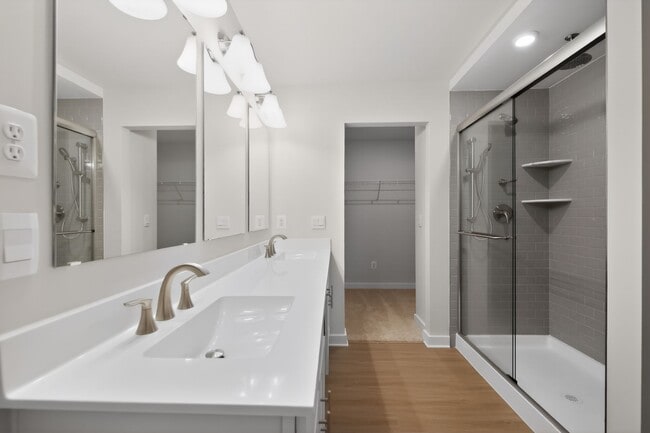 Building Photo - 43 Elmiraj Ct