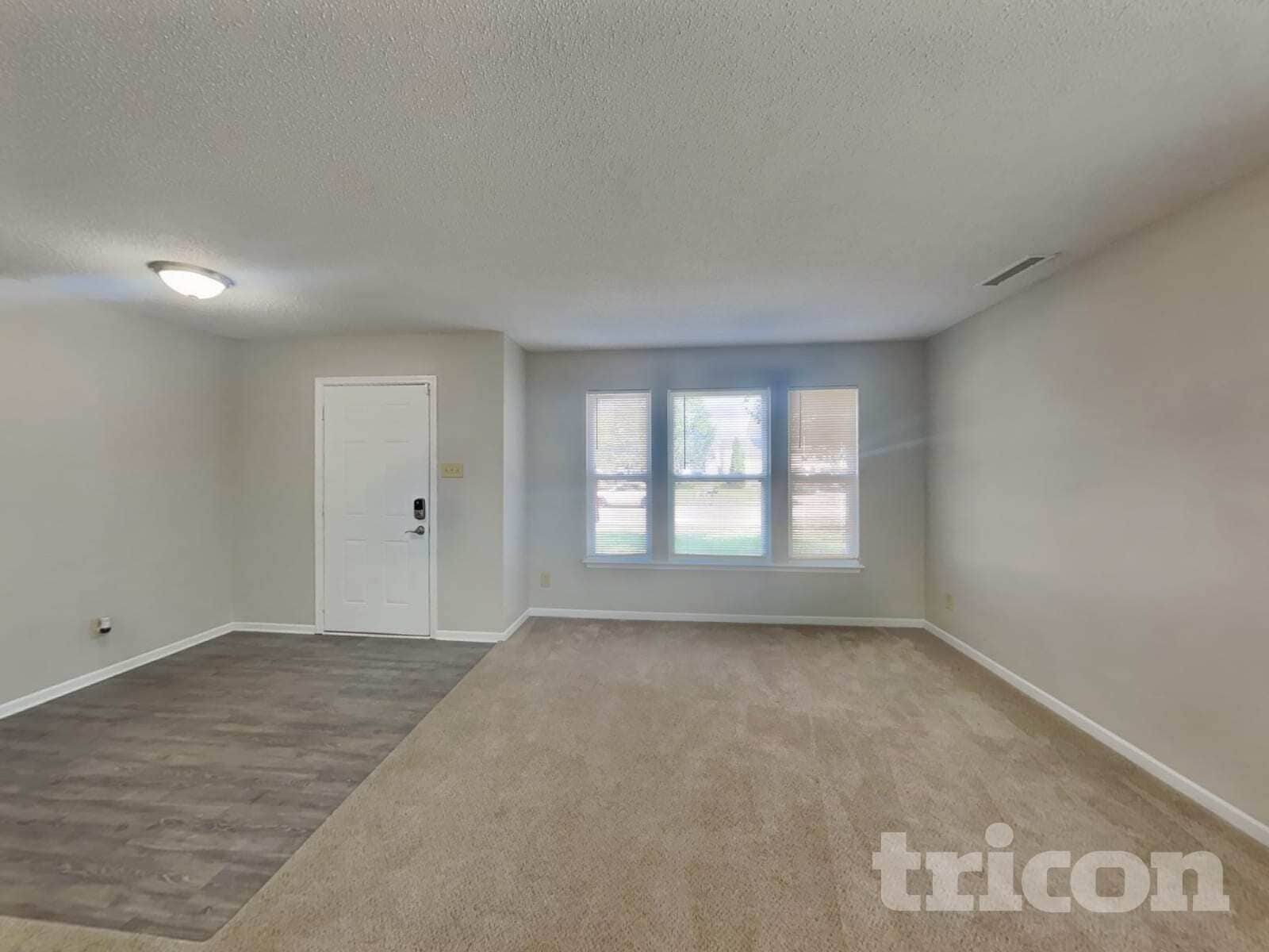 Building Photo - 9899 Olympic Cir