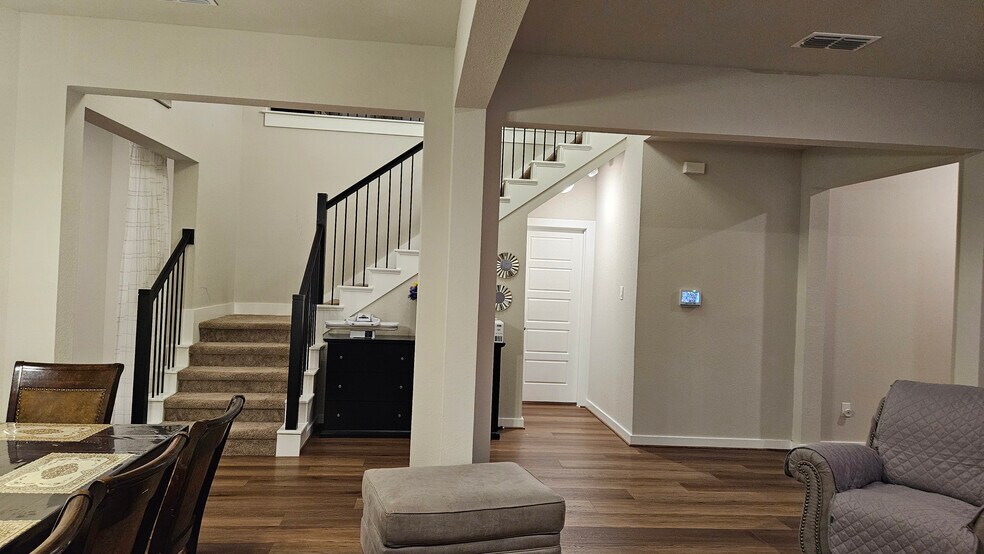 Building Photo - 18218 Bluebird Branch Ln