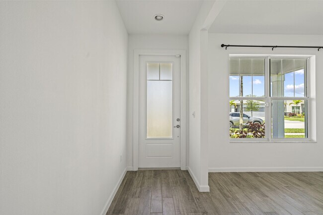 Building Photo - 11340 SW Lyra Dr.