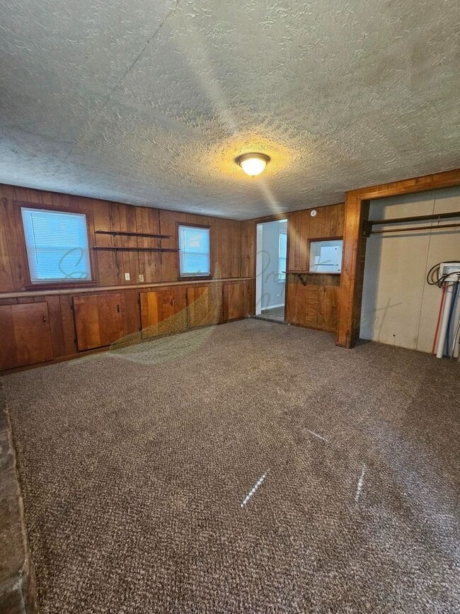 Building Photo - READY TO CALL HOME!!!