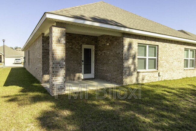 Building Photo - 84 Saltmeadow Cir