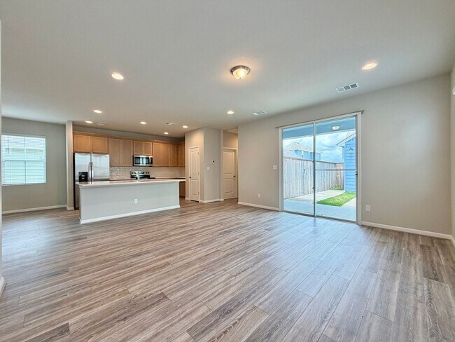 Building Photo - 207 Cherry Blossom Ln