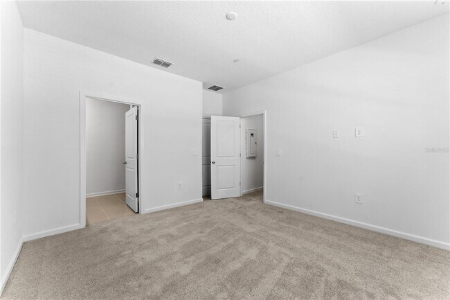 Building Photo - 2301 White Buffalo St
