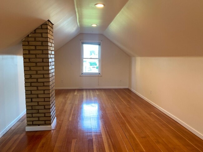Building Photo - Three bedroom home with beautiful hardwood floors and central air!