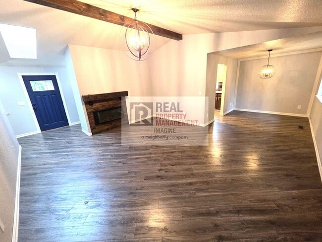 Building Photo - !!MOVE-IN SPECIAL- 50% OFF 1ST FULL MONTH RENT!!  Beautiful 3 Bedroom, 2 Bath in Lacey!