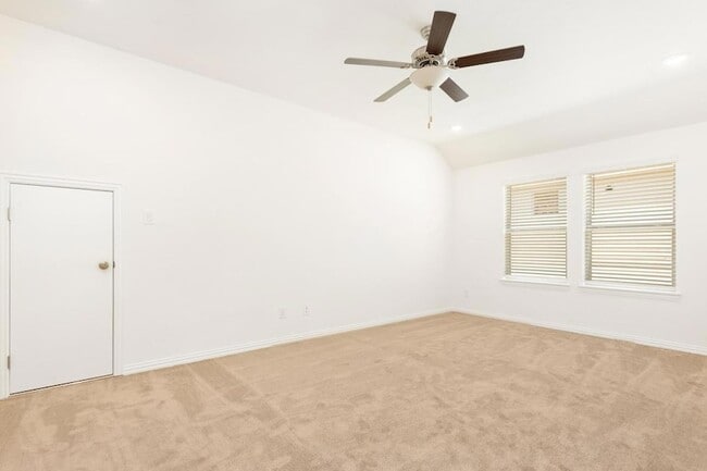 Building Photo - 1001 Ridge Runner Dr