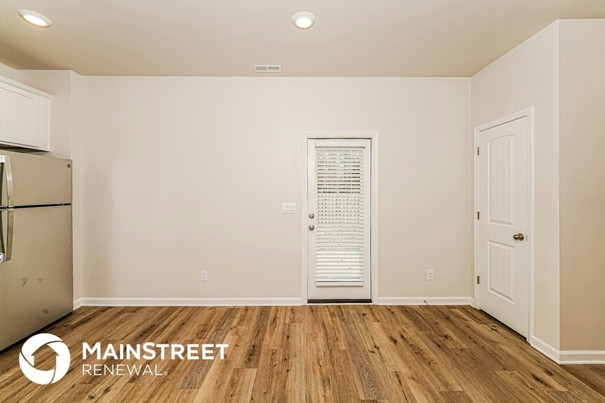 Building Photo - 1113 Archers Trail E