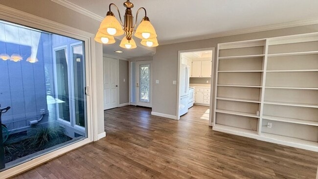 Building Photo - Gorgeous 2BD/2BA, Single-Story TH in Crow Canyon Country Club, Danville- Available NOW!