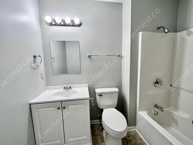 Building Photo - 5111 Hampton Meadows Rd