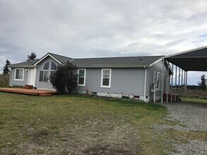 Building Photo - Available for Immediate Move-In!  3 Bed/2 Bath in Yelm!