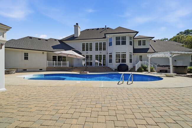 Building Photo - 3308 Kline Dr