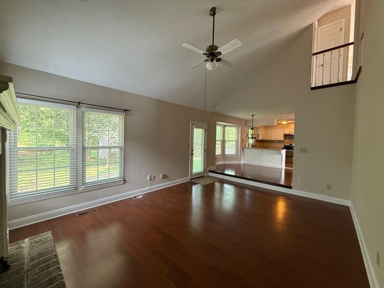 Building Photo - 7574 Allenwood Ct