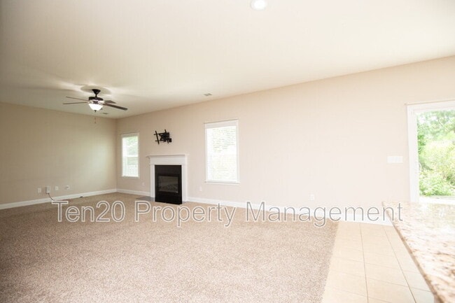 Building Photo - 4883 Wisteria Ln