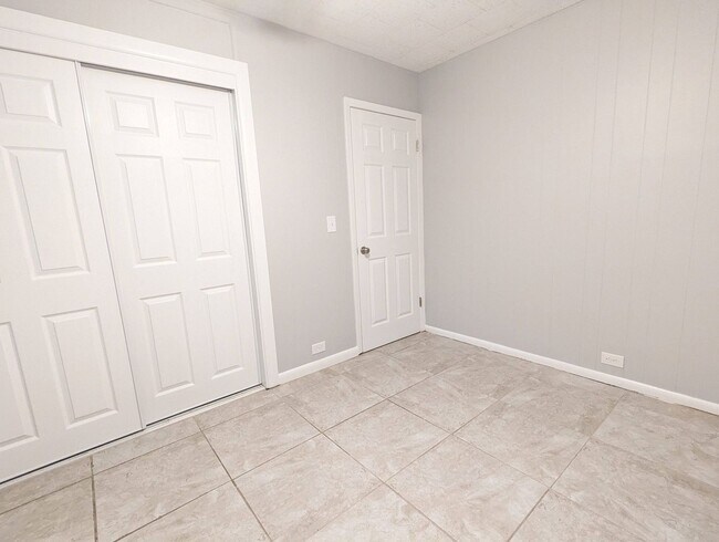 Building Photo - 1123 Kimberly Dr