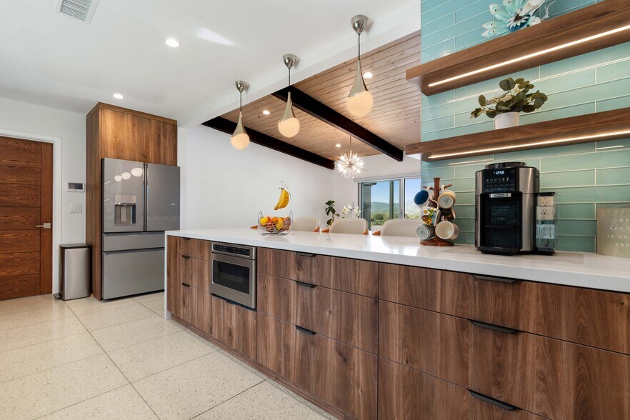 Building Photo - 10405 Ditson St