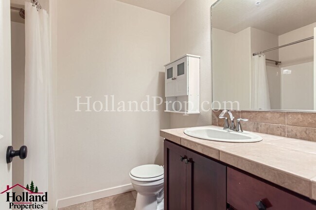 Building Photo - **New Lower Price** Charming 3-Bedroom Ope...