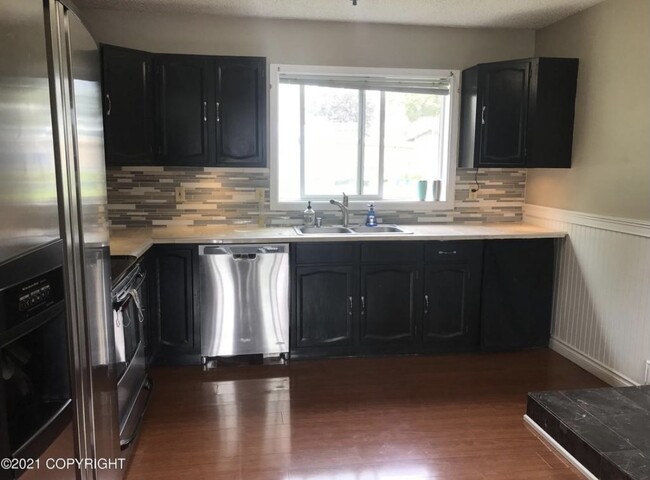 kitchen - 9001 Shaun Landing Cir