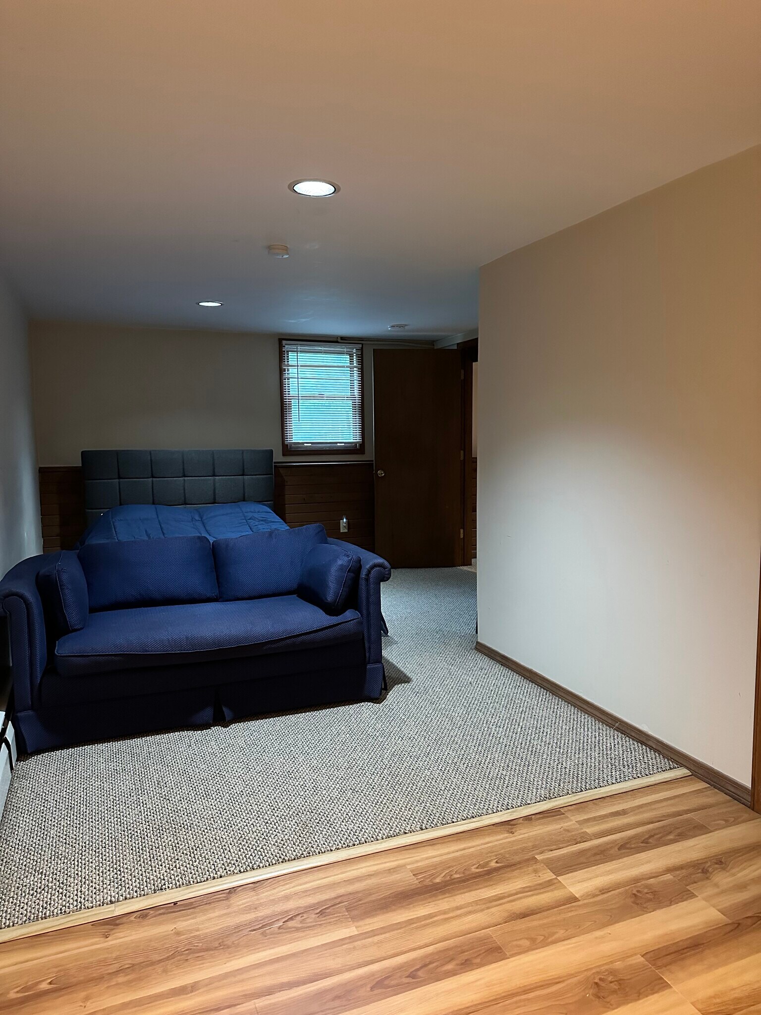 Building Photo - 6 Sauquett Ln